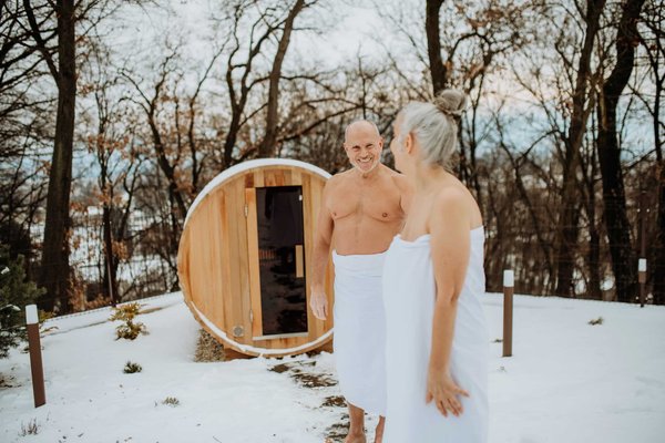 Construction d'un sauna extérieur : guide complet pour les débutants